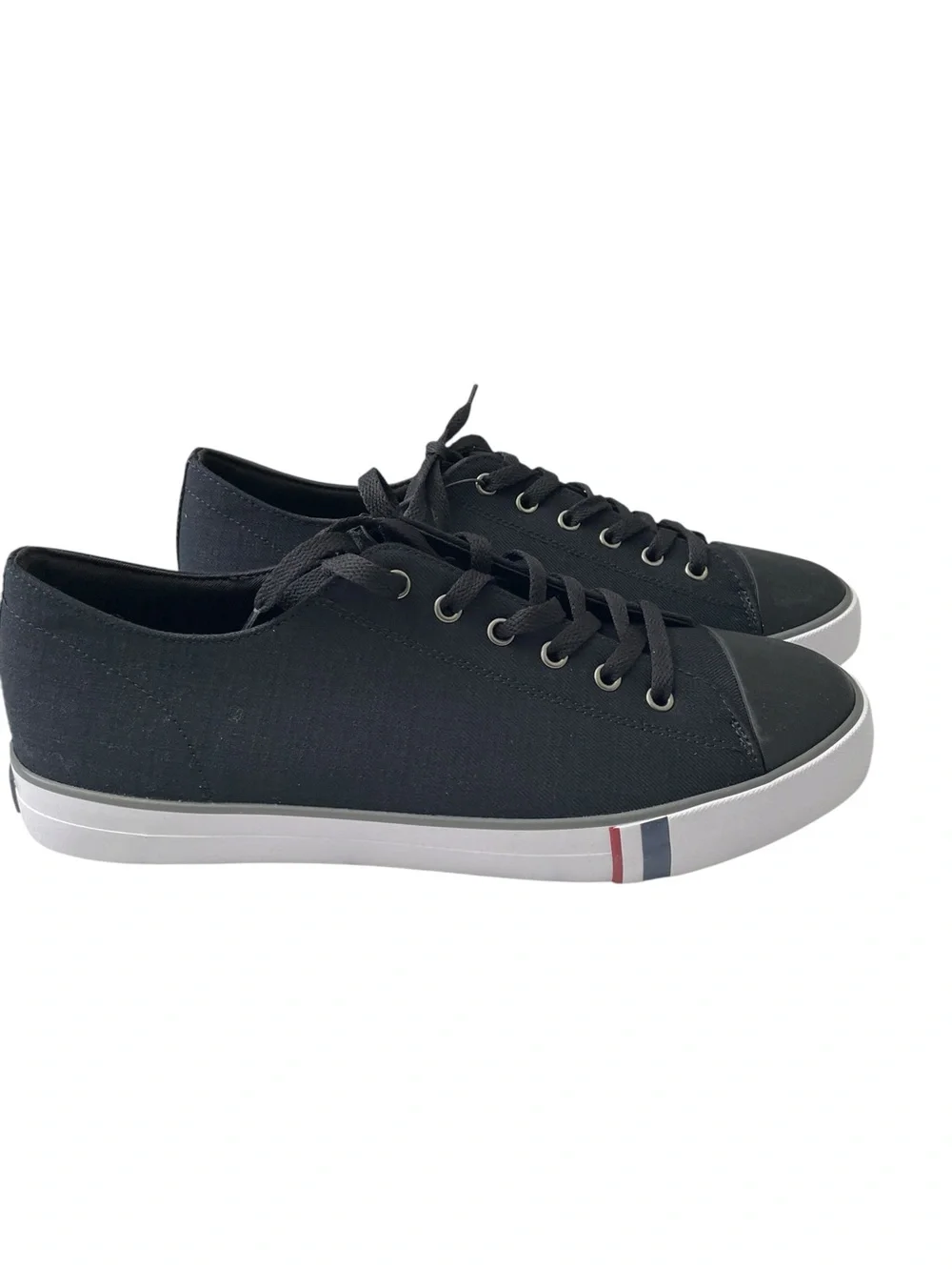 Ben Sherman Black Canvas Low-Top Sneakers with White Sole size 11